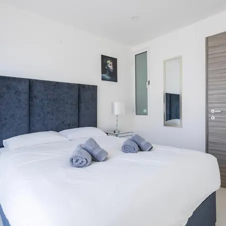 Bnbnova - Lovely Saint Julian With Terrace St. Julian's